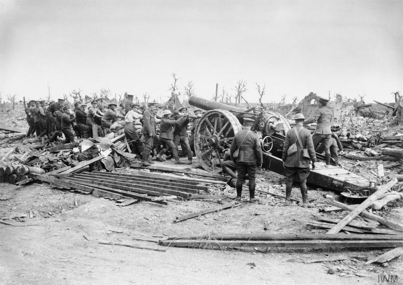 Soldiers of the Royal Garrison Artillery at the Battle of the Somme, November 1916.