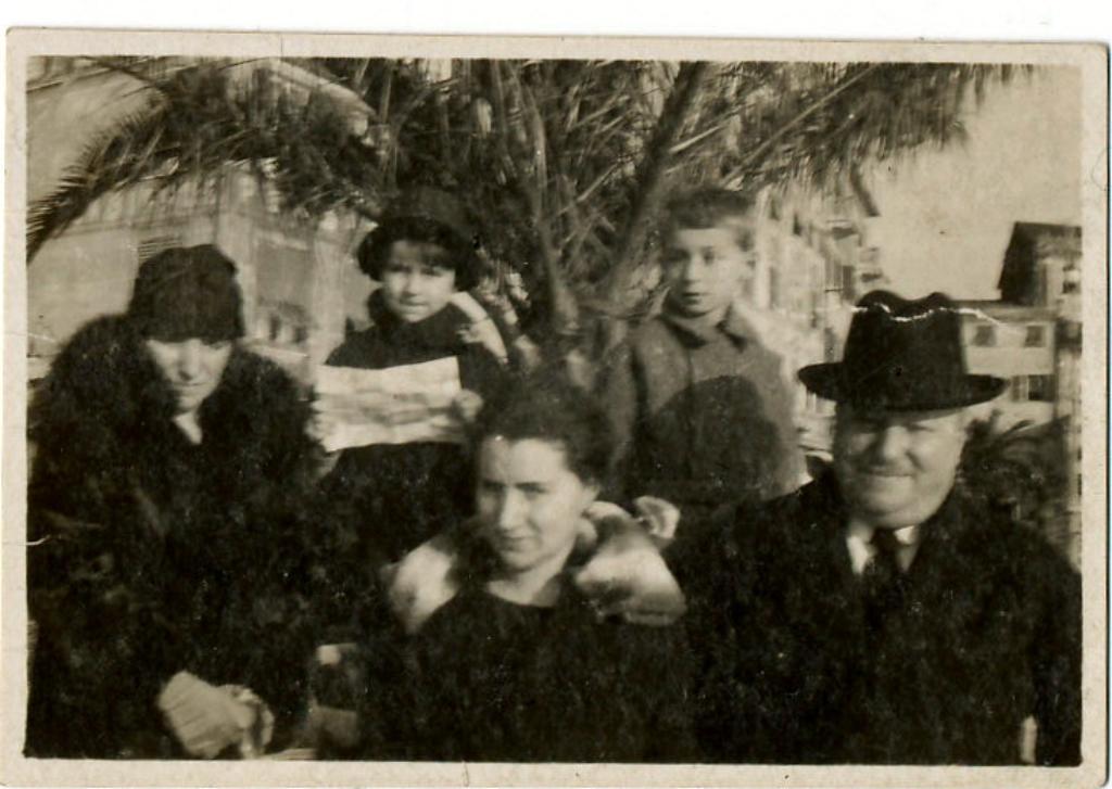 Photograph of Primo Levi as a child with his family in Rapallo, Italy, 1927