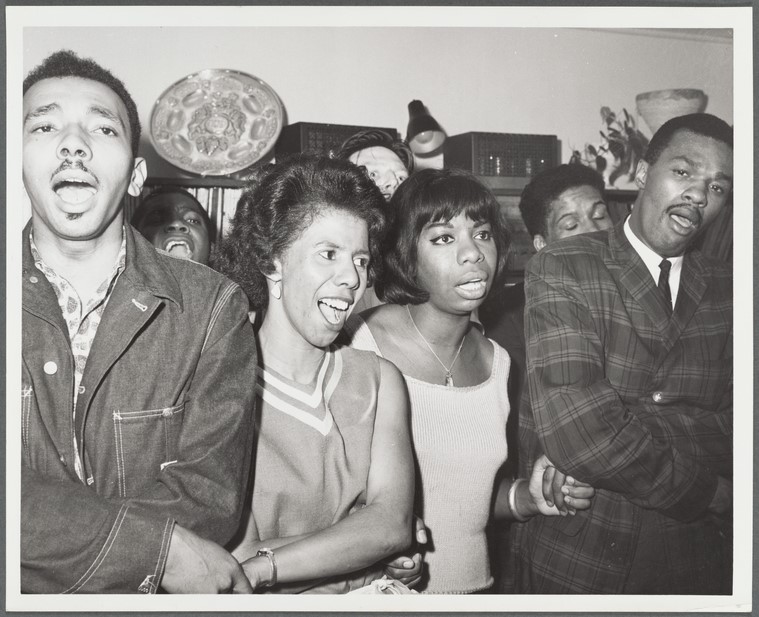 Nina Simone singing in a small group, 1963
