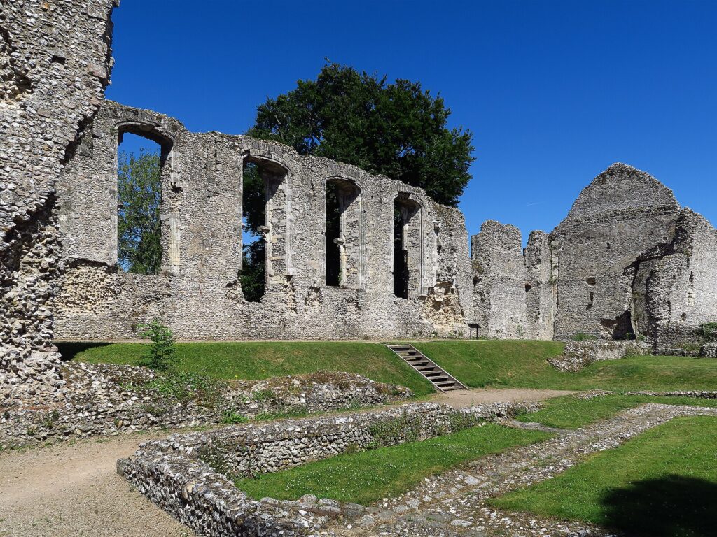 The Waltham Blacks poached on the lands of the bishop of Winchester at Waltham Chase, who had his palace (now ruined) at Bishop's Waltham - photograph of the palace.